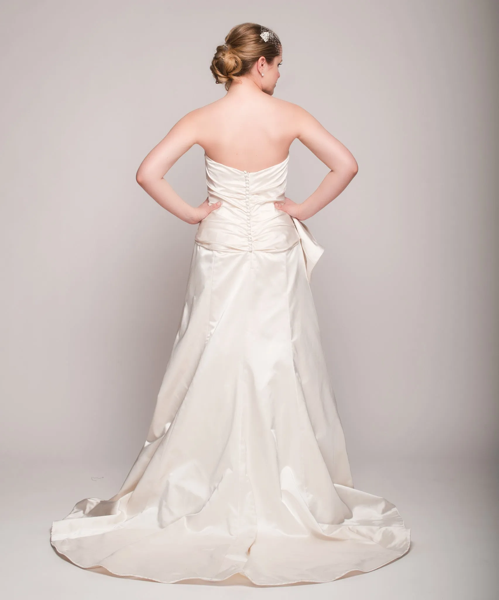 Amsale 'Alliya' Ivory Satin Gown