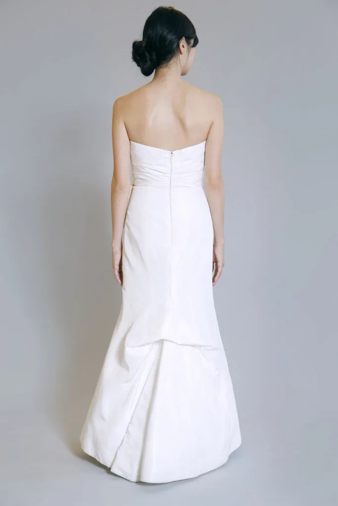 Amsale 'Aubrey' Strapless Silk Gown