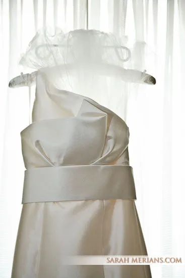 Amsale 'Hampton' Asymmetrical Trumpet Wedding Dress