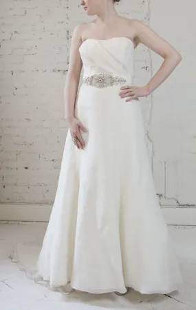 Amsale 'Harlow' Ivory Organza Gown